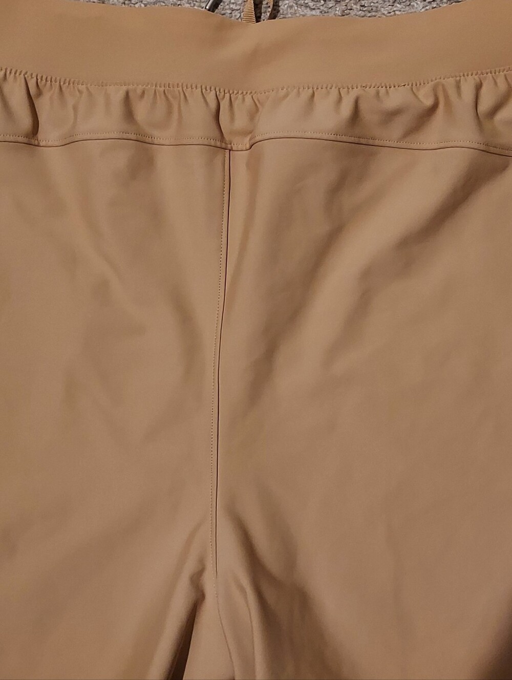 Old Navy Active Powersoft High Rise Bike Shorts Tan Khaki Size L Gym Comfort - Picture 6 of 11